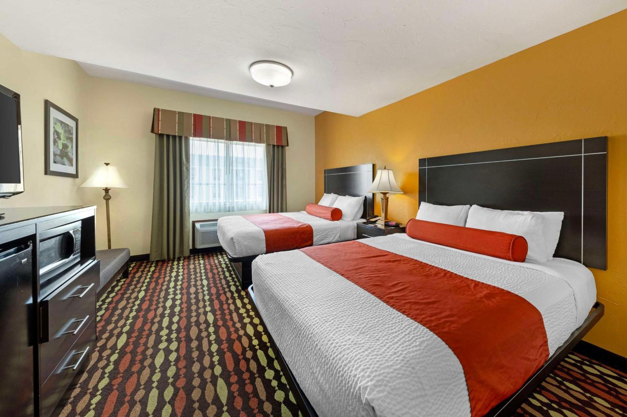 Best Western Greentree Inn & Suites Moore Exterior photo