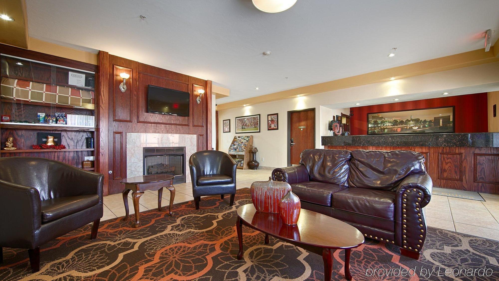 Best Western Greentree Inn & Suites Moore Exterior photo